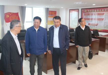 青海省副省長、省國資委黨委書記、主任王黎明，蒞臨省物產(chǎn)集團(tuán)調(diào)研指導(dǎo)工作