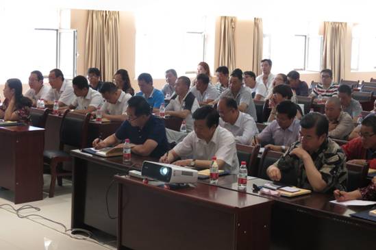 加強(qiáng)業(yè)務(wù)培訓(xùn)，提升工作能力